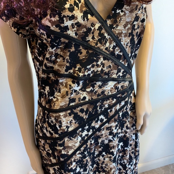 Dressbarn Brown & Black Midi Dress - Size 14 (EUC) - Picture 3 of 7